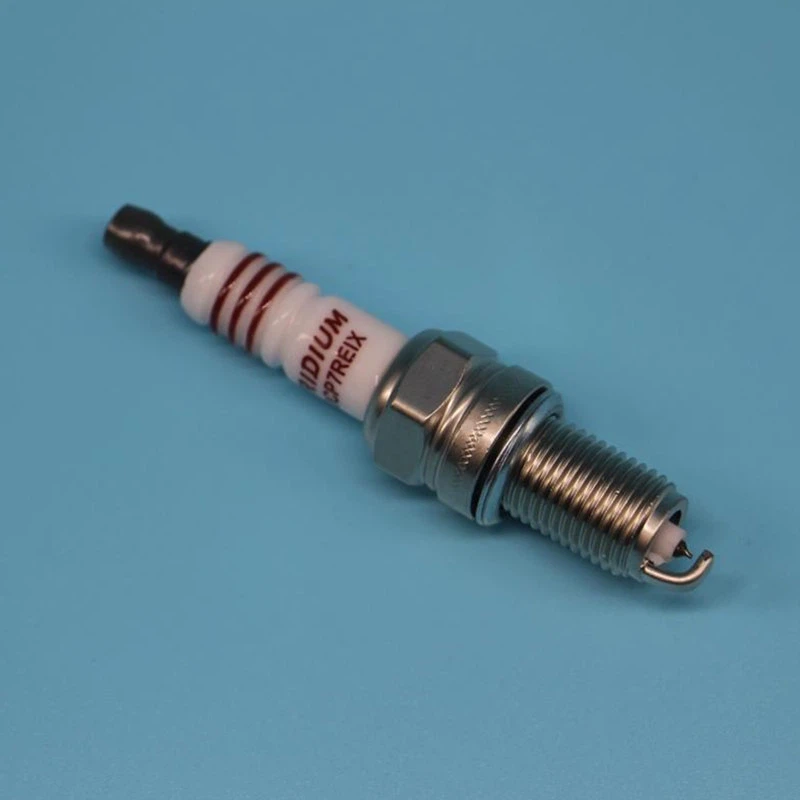 Mercedes-Benz Platinum Spark Plugs 4639 Pfr6L-11